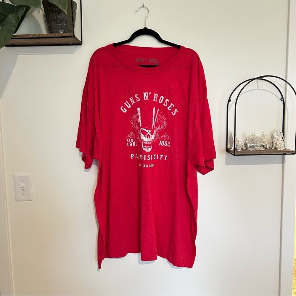 NWOT Guns N Roses Red Short Sleeve Crewneck Tee Shirt Unisex Size 4XL